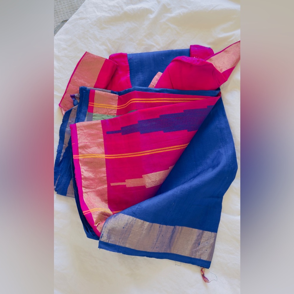 Nalli Pure silk saree with blouse set for Indian Pakistani festive- once used - Picture 6 of 7